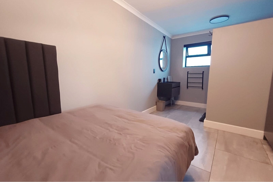 To Let 2 Bedroom Property for Rent in Bloubergstrand Western Cape